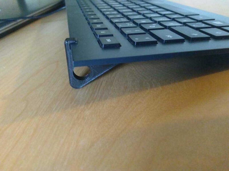 Klavye Ayağı Tutucu Aparat Organik Plastikten Aksesuar