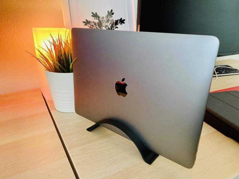 Macbook Dikey Standı Plastik Aparat