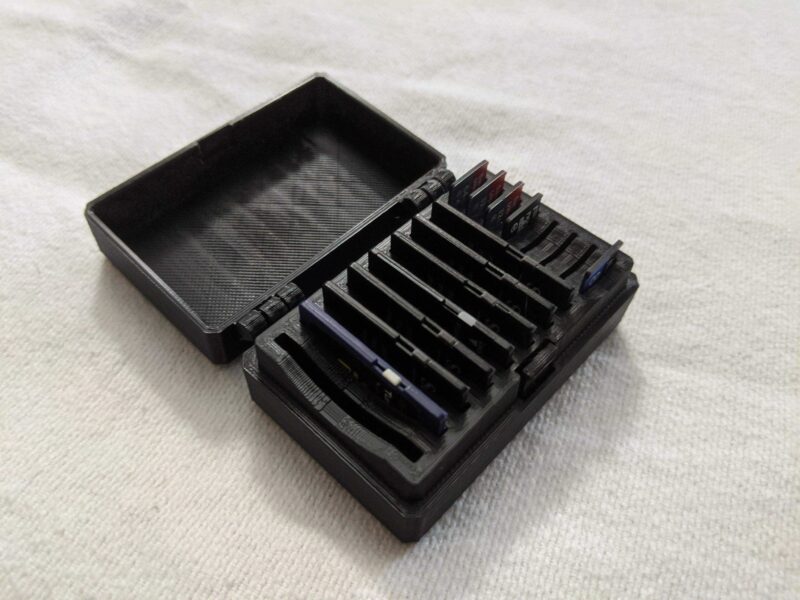 Menteşeli SD ve Micro SD Kart Kutusu - 16 Yuva - Hepsi Bir Arada - Görsel 2