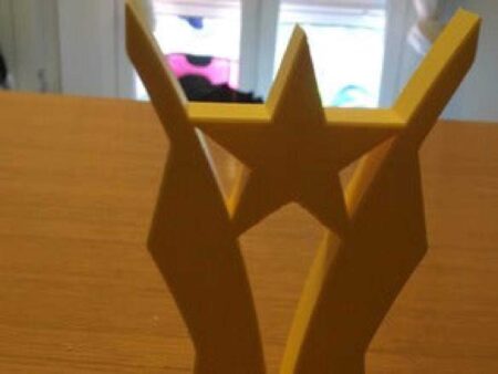 Yıldız Kupası Ödül Biblo Dekoratif Hediyelik Süs Eşyası Maket