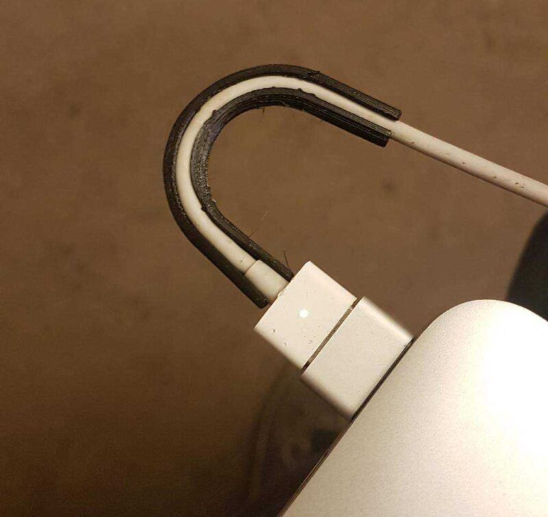 Macbook 180 Derece Kordon Koruyucusu Plastik Aparat - Görsel 2