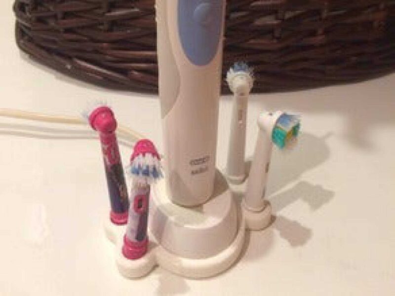 Oral-B diş fırçası tutacağı / standı (tek parça)  Organik Plastik - Görsel 3