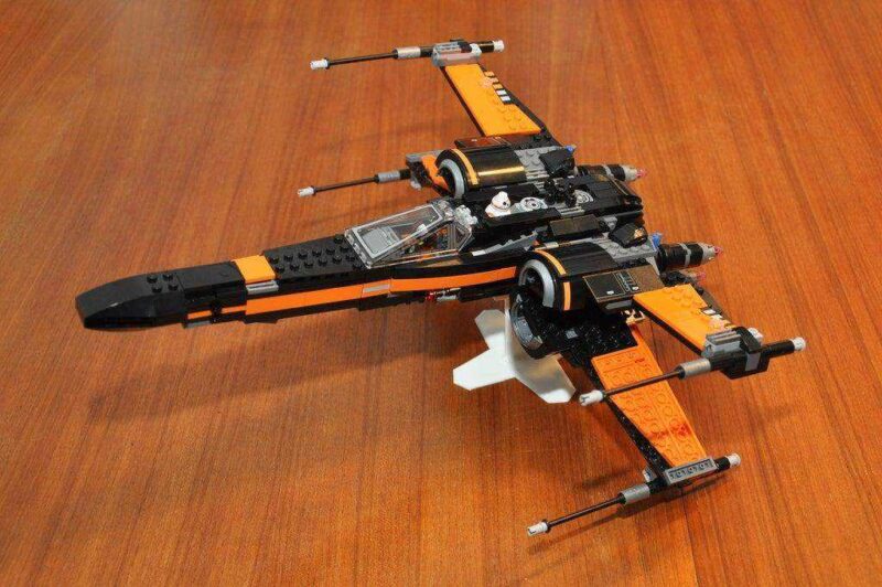 LEGO X-Wing 75102 için ekran standı  Organik Plastikten - Görsel 3