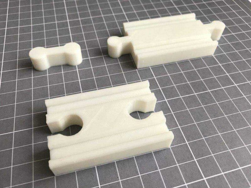 Bağlayıcılar - Brio/Ikea Ahşap Tren Parçası Plastik Aparat - Görsel 2