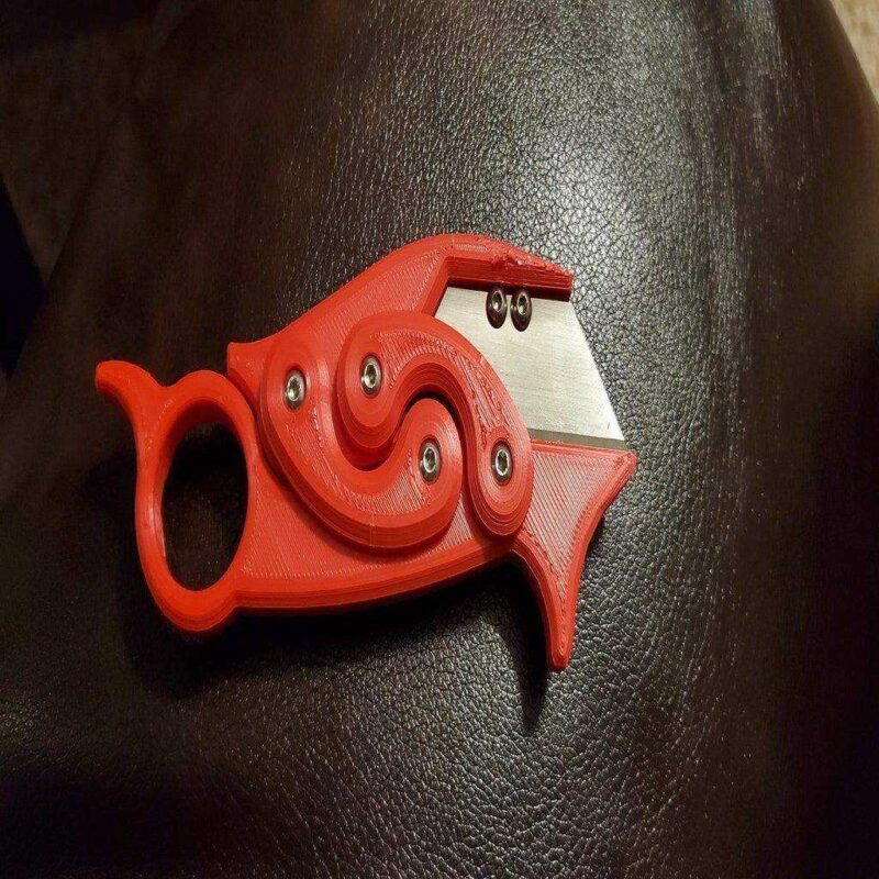 Retracc: Geri Çekilebilir Karambit Bıçağı - Remix Plastik Aparat
