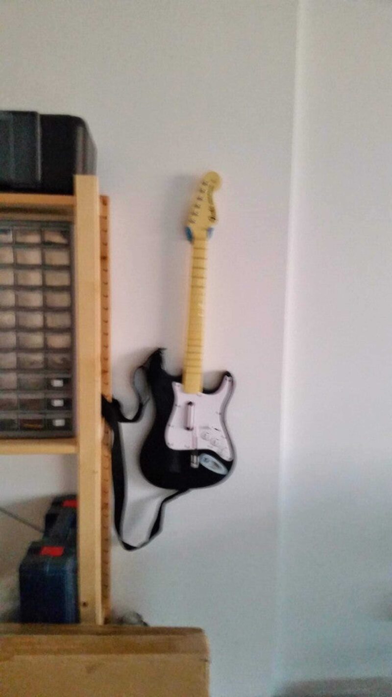 Gitar Duvar Askısı (Rock Band / Guitar Hero Gitarlar için) Tutucu - Görsel 4