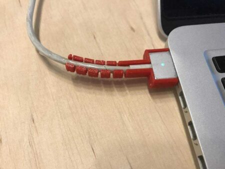 Magsafe 2 Kablo Gerilimi Rölyef Plastik Aparat