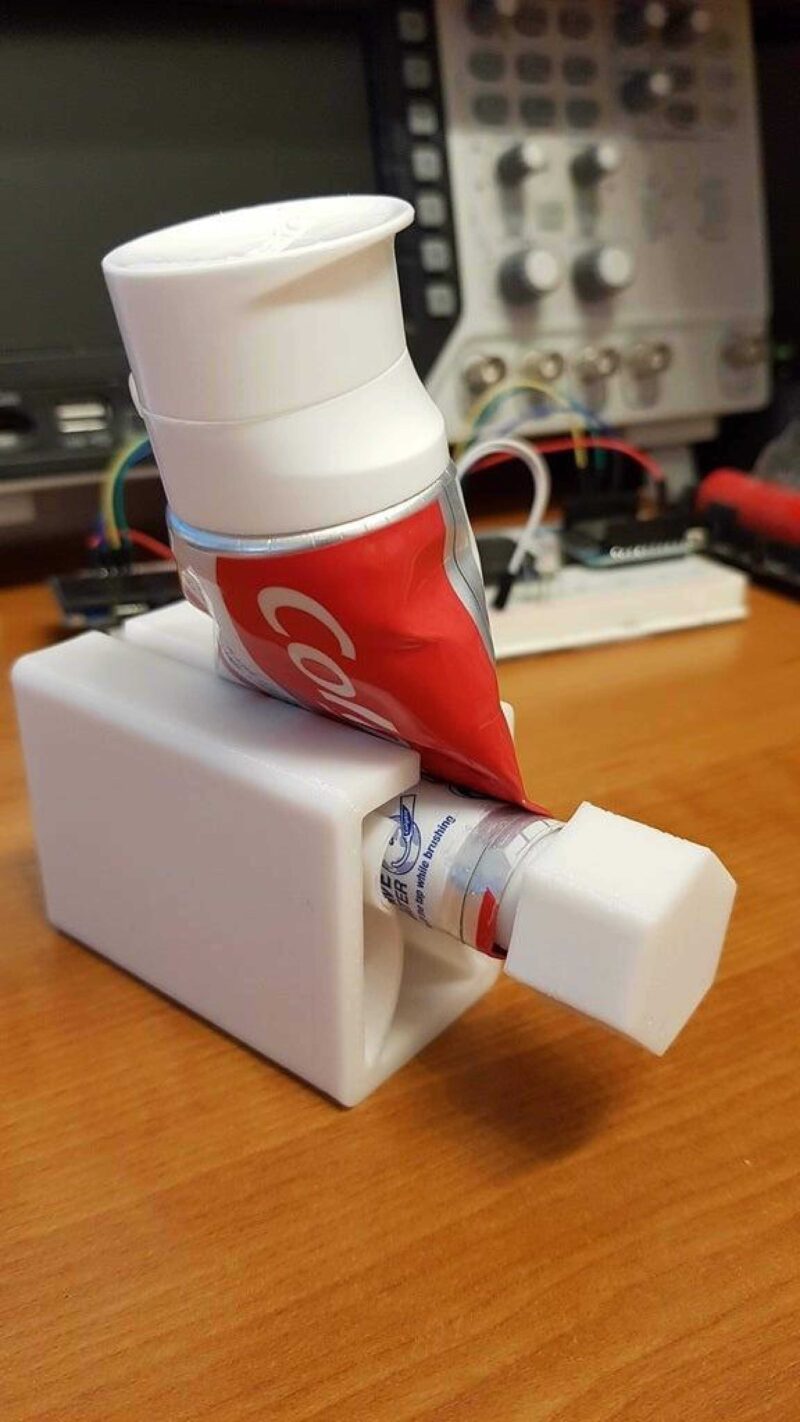 Diş Macunu Sıkacağı Organik Plastikten Dekoratif Aksesuar Aparat - Görsel 2