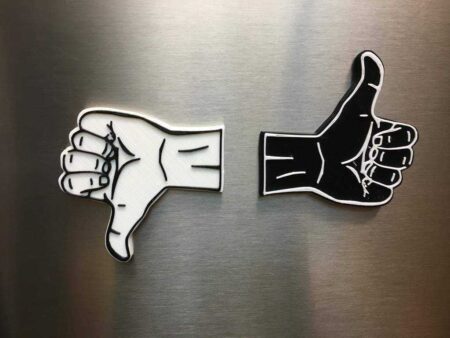Manyetik Thumbs Up! Plastik Aparat