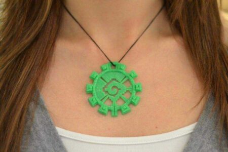 Maya Denge Çekiciliği Kolyelik Organik Plastikten Zincirsiz