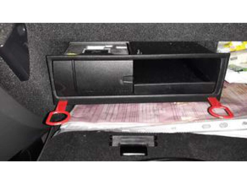 Mercedes Benz Radyo Temizleme Aracı  Organik Plastikten - Görsel 2
