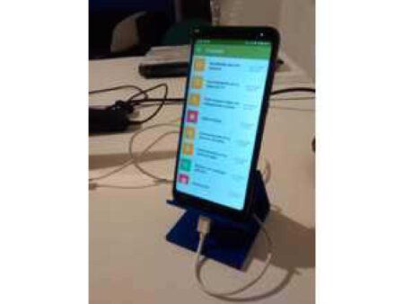 Telefon Tablet Şarj Kablosu Girişli Masaüstü Standı Tutucu