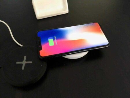 Ikea Rallen Kablosuz Şarj Iphone Xs / Xr / X / 8 / Samsung S9 Konut Plastik Aparat