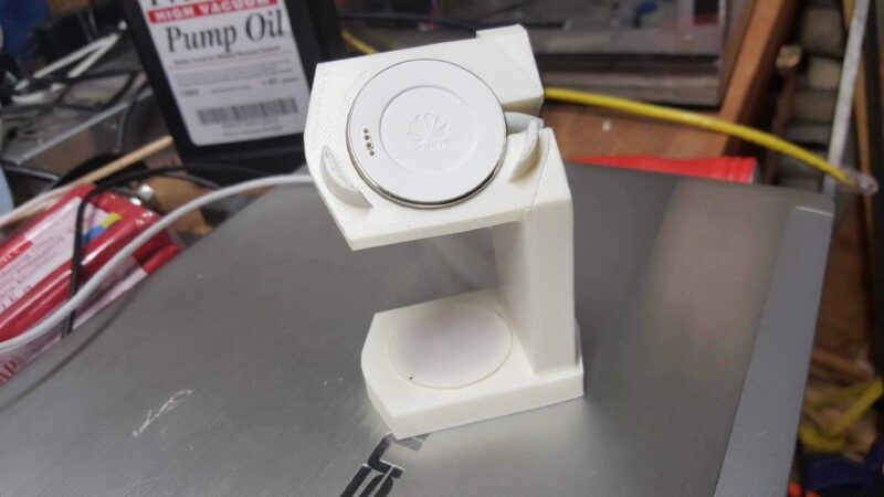 Minimalist Huawei Izle Şarj Standı Organik Plastikten Aparat