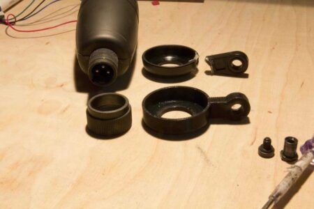 Sc300 İçin Mikrofon Klipsi Plastik Aparat