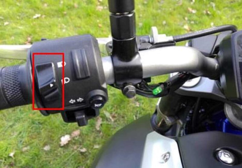 Yamaha Mt-07 İçin Işık Anahtarı Mekanizması Plastik Aparat - Görsel 2