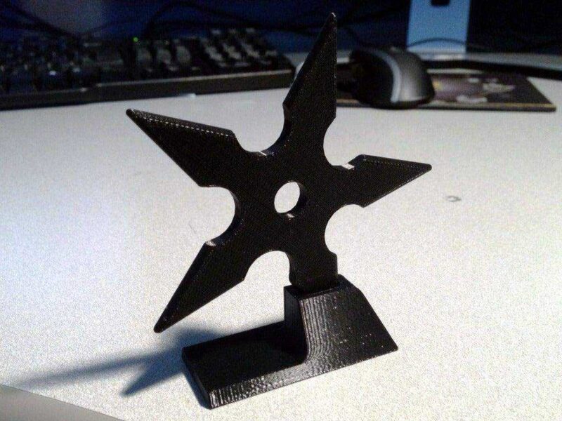 Ninja Yıldızı Ve Standı Biblo Dekoratif Hediyelik Süs Eşyası