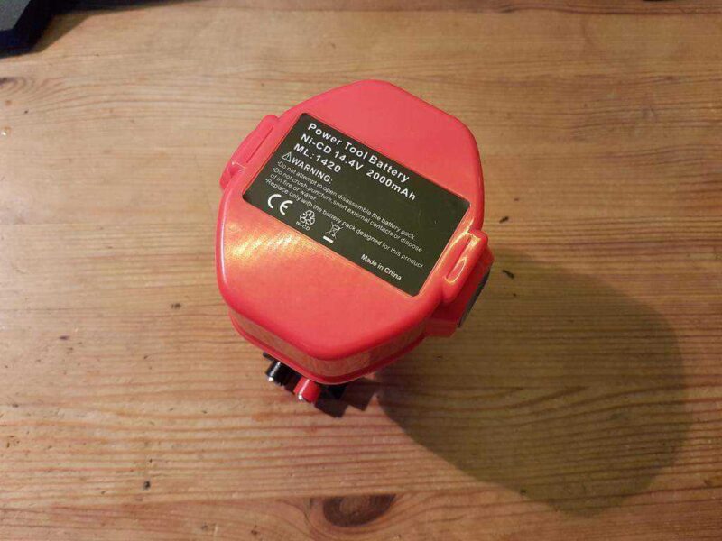 Makita 1220 Batarya Şarj Cihazı / Powerbank - Makita 1220 Akku Ladeherfer / Powerbank Plastik Aparat - Görsel 3