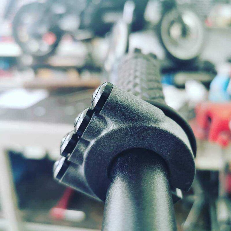 Cafe Racer Motosiklet 4 Düğme Anahtarı 7/8 Plastik Aparat - Görsel 2