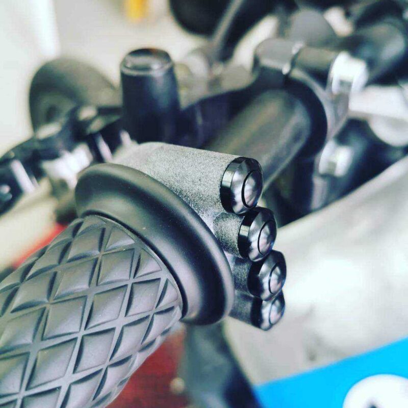 Cafe Racer Motosiklet 4 Düğme Anahtarı 7/8 Plastik Aparat - Görsel 3