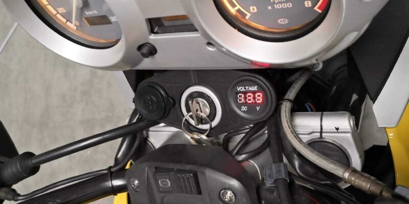 Bmw F650Gs İçin Usb Ve Akü Gerilim Monitör Tutucu Plastik Aparat - Görsel 3