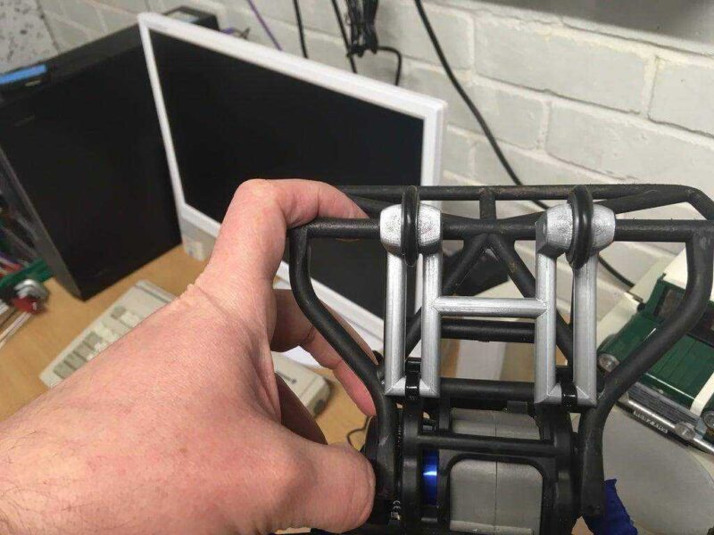 Traxxas Slash 2Wd Wheelie Bar Plastik Aparat - Görsel 3