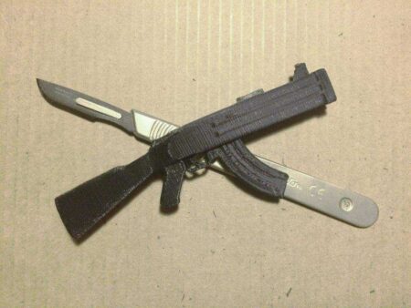 AK47 Neşter Bıçak Kapağı  Organik Plastikten Aparat Aksesuar