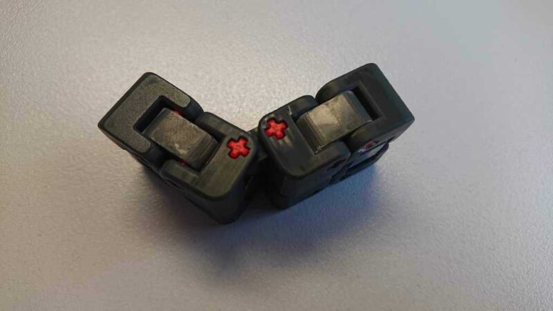 Sonsuz Fidget Küp Plastik Aparat - Görsel 2