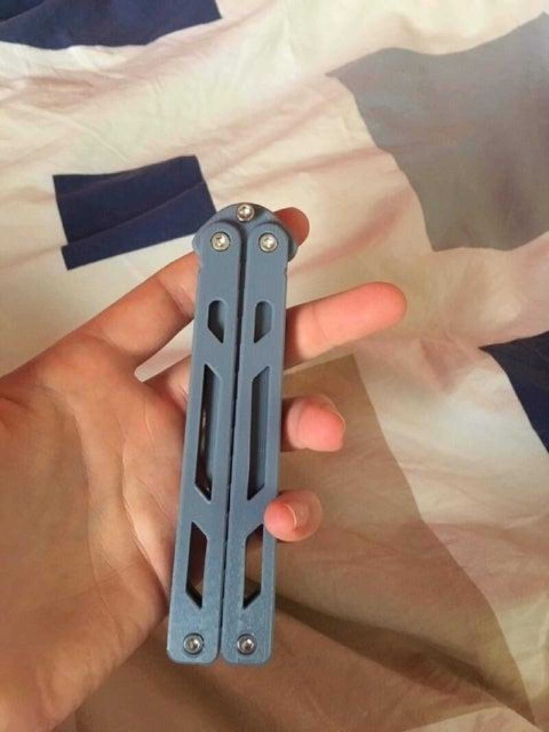 Kelebek Bıçağı / Balisong Vidasız Organik Plastikten Aksesuar - Görsel 3