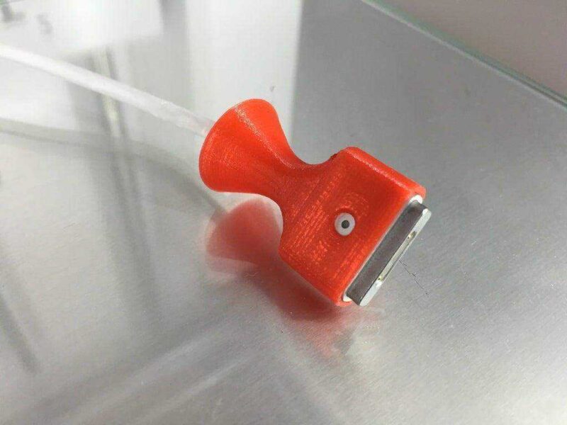 MacBook Pro 2014 Kablo koruyucu aparat organizer Aparatı - Görsel 2