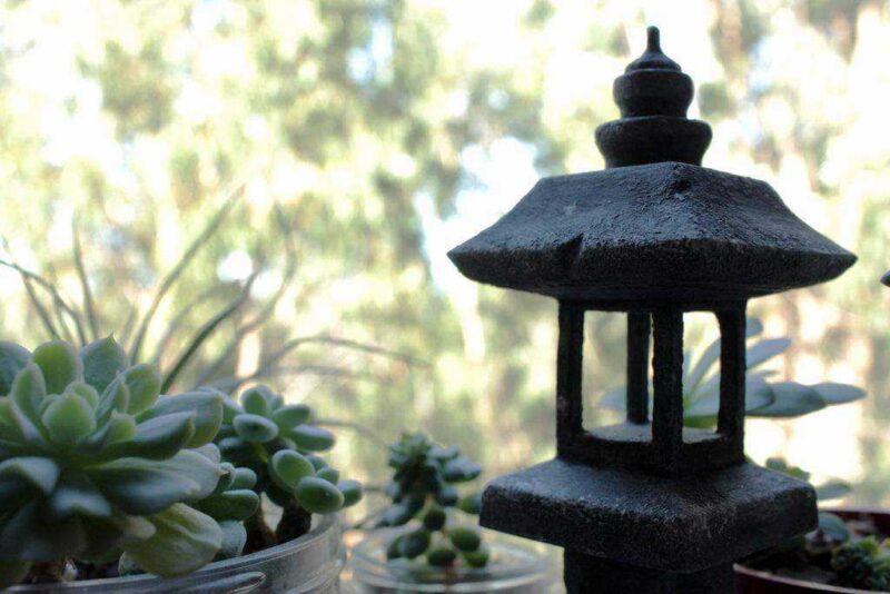 Pagoda Bahçe Süsleme Plastik Aparat