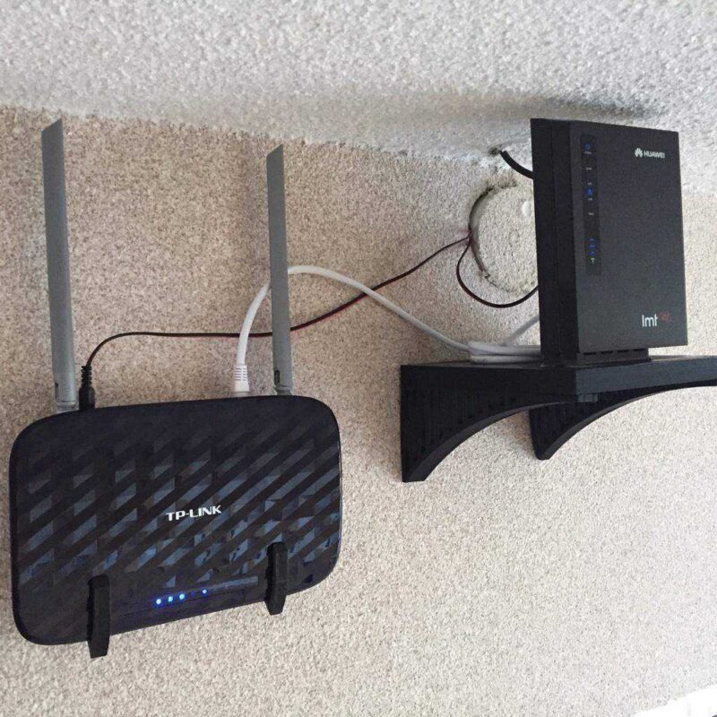 Huawei E5172 & Tp-Link Archer C20 Duvar Tutucu Plastik Aparat