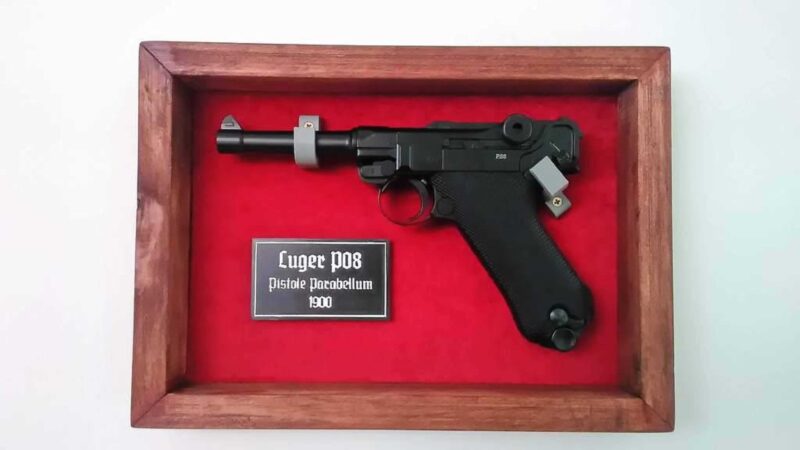 Luger P08 Stand, İsim Plakası Ve Ss Logosu Plastik Aparat - Görsel 3