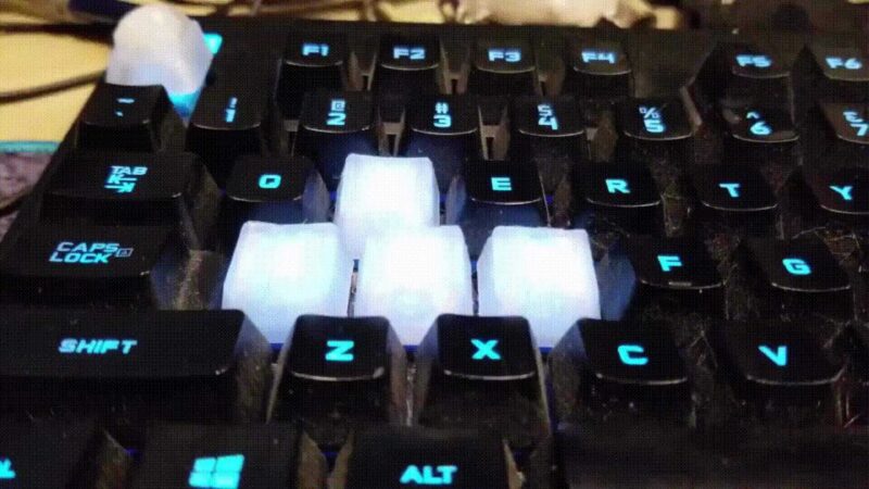 Özelleştirilebilir Romer-G Keycaps Openscad Plastik Aparat - Görsel 2