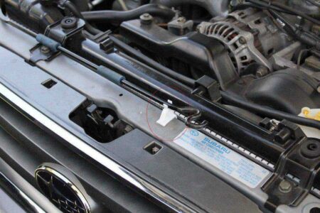 2004 Subaru Forester Bonnet Kal Klip Plastik Aparat