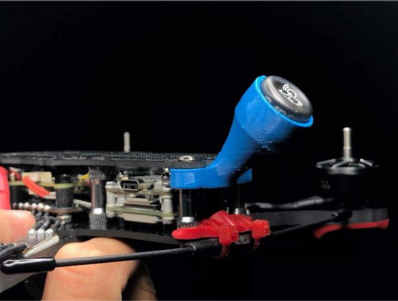Apex Çerçevesi İçin Caddx Antena Tutucu Plastik Aparat - Görsel 3