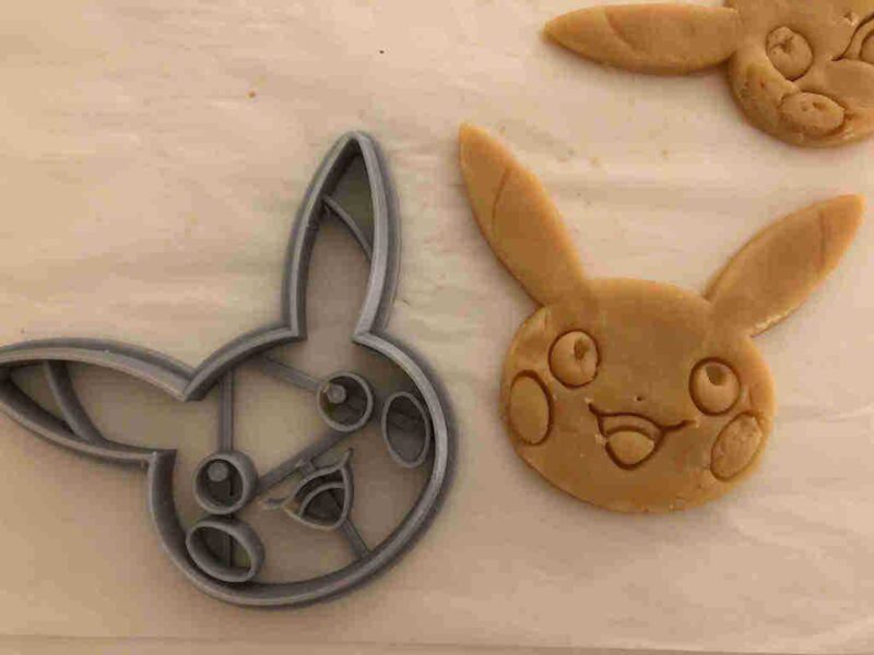 Pokemon Merkezi Pikachu Kurabiye Kesici Kalıp Plastik Aparat - Görsel 2