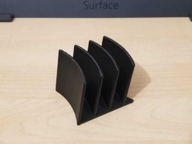 Minimalist masaüstü kağıt / mektup / posta düzenleyici  Organizer