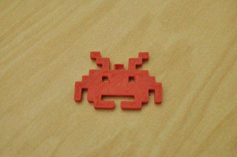 Space Invader Süsü Anahtarlık Hediyelik Eşya Plastik Anahtar Süsü - Görsel 3