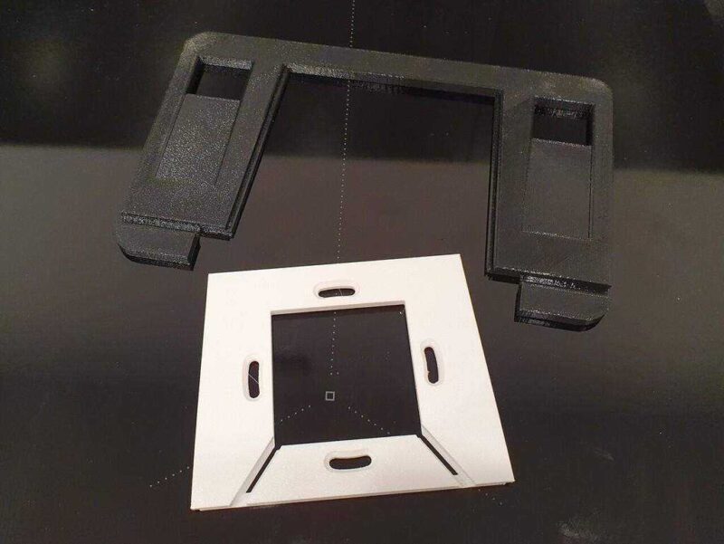 Şarj Cihazı Desteği İle Yüzen Tablet Duvar Montajı Plastik Aparat - Görsel 2