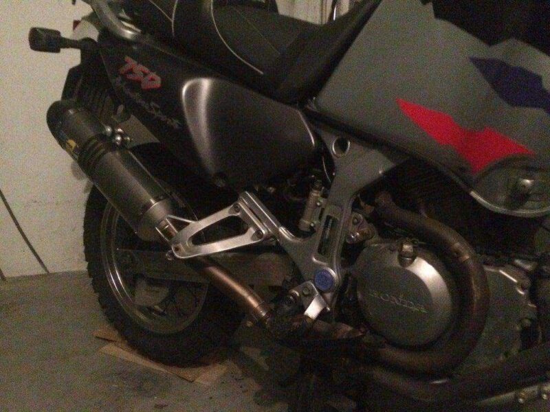 Tapón Eje Del Basculante Afrika Twin Rd07 / Xrv 750 Plastik Aparat - Görsel 2