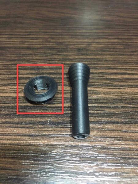 Bmw E30 - Kapı Kilidi Düğmesi (Oem: 51 41 1 911 964, 51 21 1 852 140) Plastik Aparat