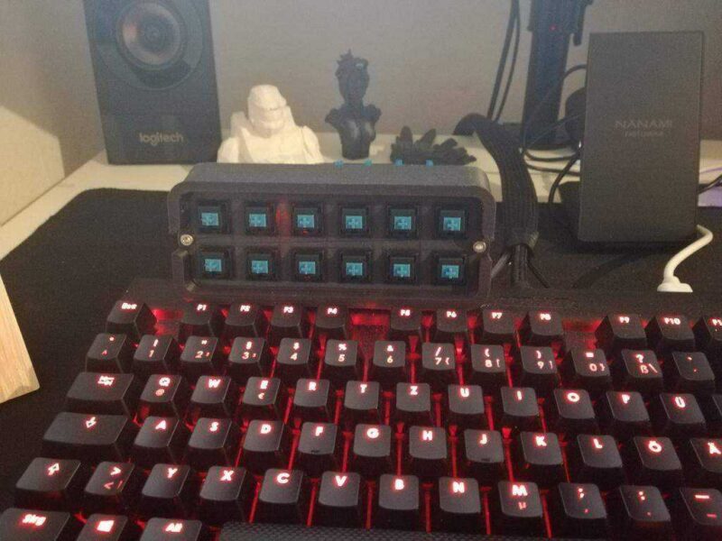 Streamdeck Ucuz 12 Düğme Plastik Aparat - Görsel 2