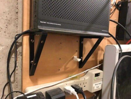 Xfinity / Comcast  Kablo Modem için Duvar Askı Aparatı
