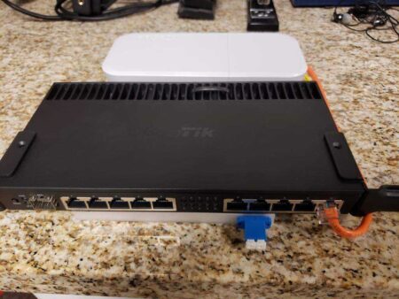 Mikrotik Rb4011 Media Converter/Wap/Mups Menü Plastik Aparat