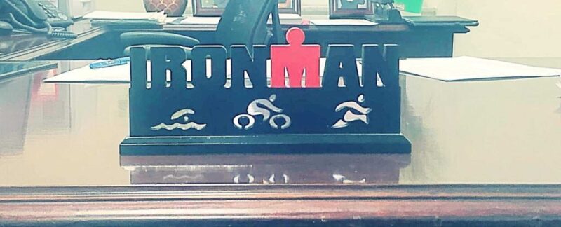 Ironman Triatlon Logosu Plastik Aparat - Görsel 2