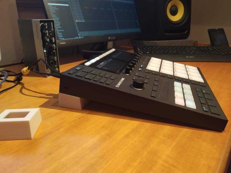 Maschine Mk3 Bacak Standları Plastik Aparat - Görsel 2