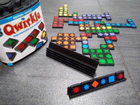 Qwirkle Fayans Tutucu Seyahat Plastik Aparat