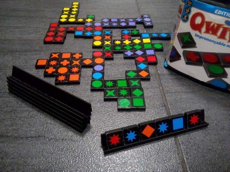 Qwirkle Fayans Tutucu Seyahat Plastik Aparat - Görsel 2