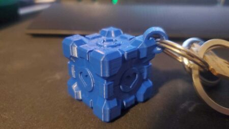 Portal 2 Temalı Companion Cube Anahtarlık Aksesuar Süs Eşyası